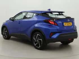 Toyota C-HR (2022) thumbnail 4