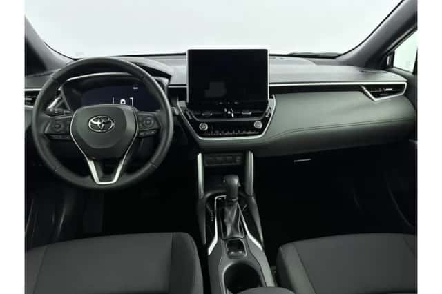 Toyota Corolla (2025) thumbnail 2