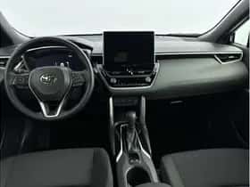 Toyota Corolla (2025) thumbnail 2
