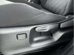 Toyota Corolla (2025) thumbnail 12