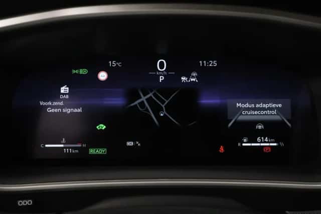 Toyota Corolla (2025) thumbnail 3