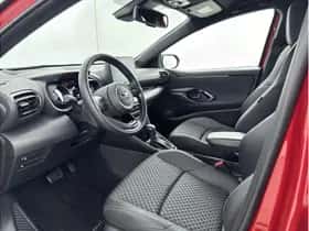 Toyota Yaris (2023) thumbnail 13
