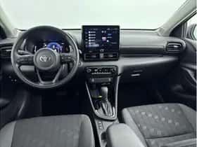 Toyota Yaris (2025) thumbnail 2