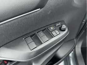 Toyota Yaris (2025) thumbnail 17