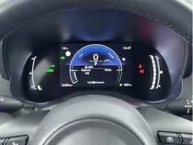 Toyota Yaris (2025) thumbnail 3