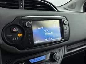 Toyota Yaris (2015) thumbnail 19