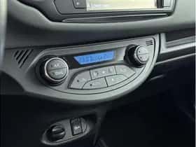 Toyota Yaris (2015) thumbnail 20
