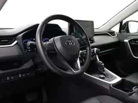 Toyota RAV4 (2024) thumbnail 2