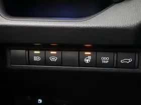 Toyota RAV4 (2024) thumbnail 7