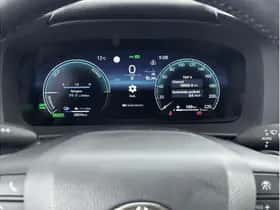 Toyota C-HR (2025) thumbnail 3