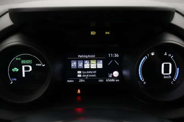 Toyota Yaris Cross (2024) thumbnail 3