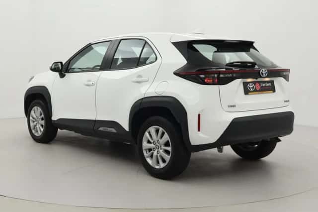 Toyota Yaris Cross (2024) thumbnail 4