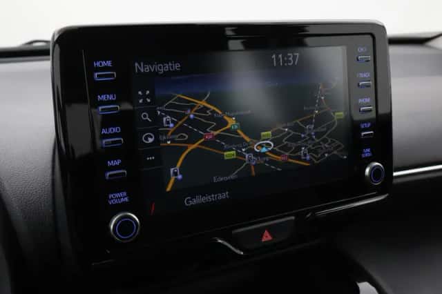 Toyota Yaris Cross (2024) thumbnail 5