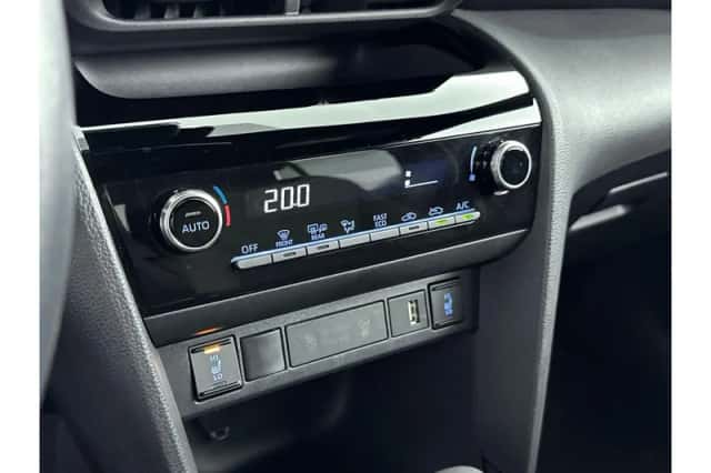 Toyota Yaris Cross (2023) thumbnail 5