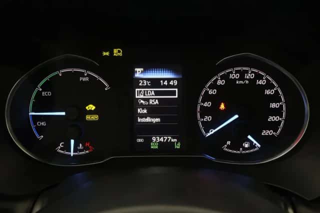 Toyota Yaris (2019) thumbnail 3