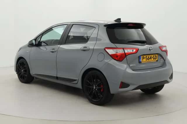 Toyota Yaris (2019) thumbnail 4