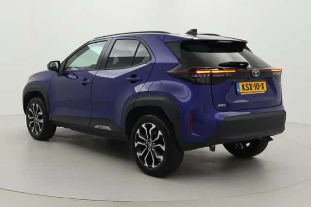 Toyota Yaris Cross (2025) thumbnail 4