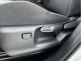 Toyota C-HR (2025) thumbnail 14