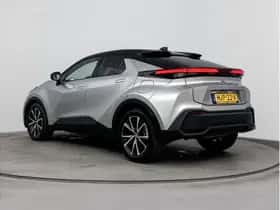 Toyota C-HR (2025) thumbnail 4
