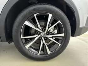 Toyota C-HR (2025) thumbnail 7