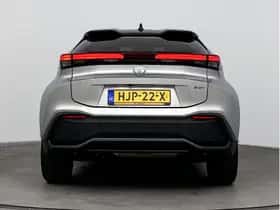 Toyota C-HR (2025) thumbnail 9