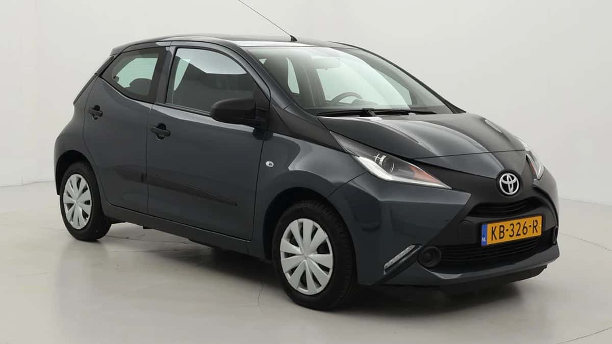 Toyota Aygo (2016) — foto 1