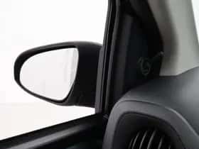 Toyota Aygo (2016) thumbnail 15