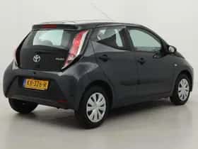 Toyota Aygo (2016) thumbnail 21