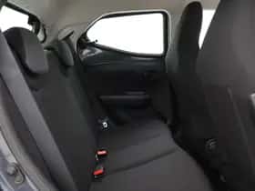 Toyota Aygo (2016) thumbnail 24