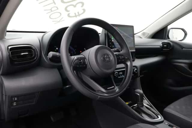 Toyota Yaris (2026) thumbnail 2