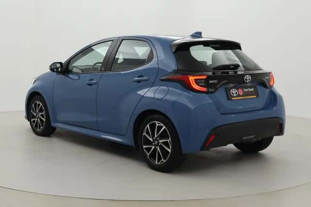 Toyota Yaris (2022) thumbnail 4