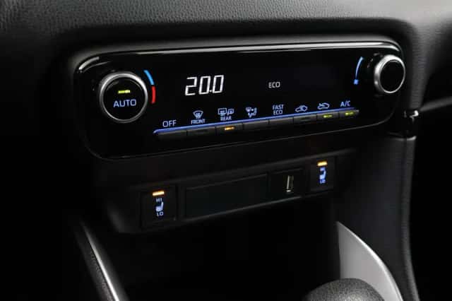 Toyota Yaris (2022) thumbnail 6