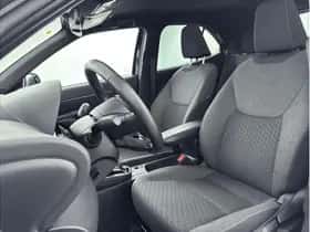 Toyota Yaris Cross (2025) thumbnail 12