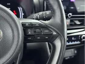 Toyota Yaris Cross (2025) thumbnail 16