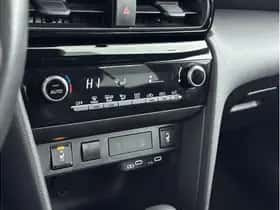 Toyota Yaris Cross (2025) thumbnail 6