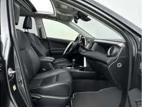 Toyota RAV4 (2018) thumbnail 34