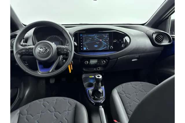 Toyota Aygo X (2024) thumbnail 2