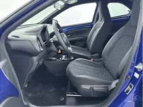 Toyota Aygo X (2024) thumbnail 13