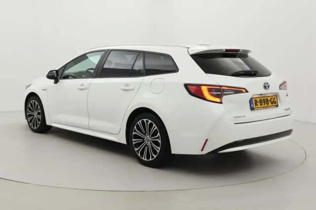 Toyota Corolla (2021) thumbnail 4