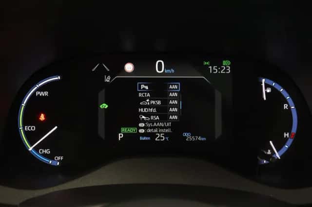 Toyota Yaris Cross (2024) thumbnail 3