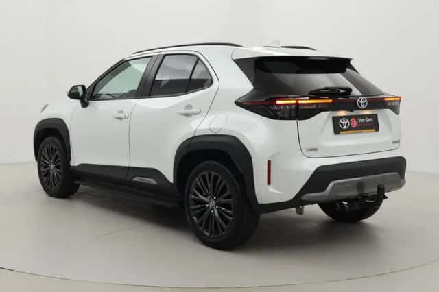 Toyota Yaris Cross (2024) thumbnail 4