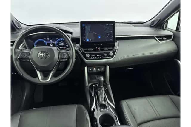 Toyota Corolla (2023) thumbnail 2
