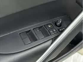 Toyota Corolla (2023) thumbnail 17