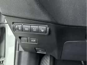 Toyota Corolla (2023) thumbnail 18