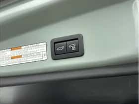 Toyota Corolla (2023) thumbnail 24