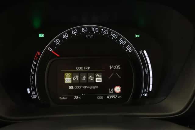 Toyota Aygo X (2023) thumbnail 3