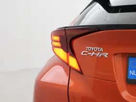 Toyota C-HR (2020) thumbnail 16