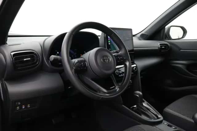 Toyota Yaris Cross (2025) thumbnail 2