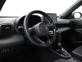 Toyota Yaris Cross (2025) thumbnail 2
