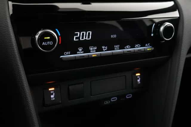 Toyota Yaris Cross (2025) thumbnail 5
